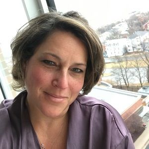 Meet your Posher, Cara